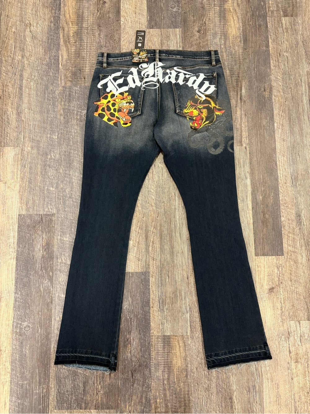 Ed Hardy Men’s Stacked Bootcut Jeans Dark Blue Tiger Graphic NWT Size 38